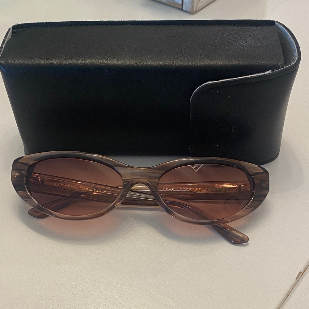 Crap Eyewear tortoisse shell tortoisse  Sunglasses with Case